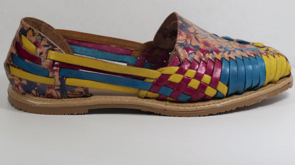 handmade women's leather sandals . Mexican huarache sandals. flor