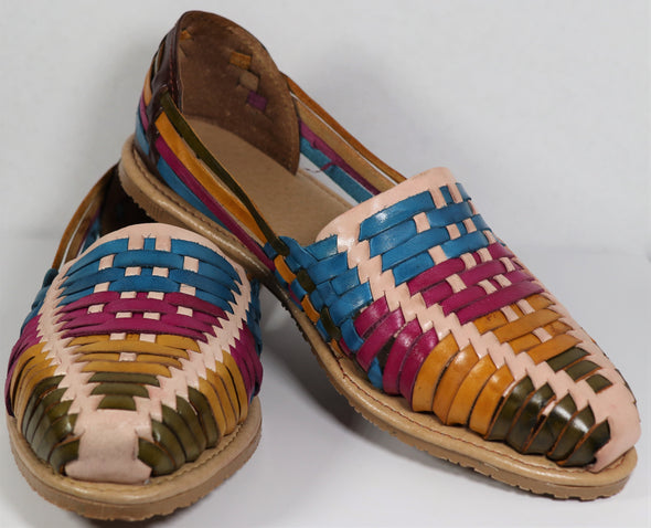 handmade women's leather sandals . Mexican huarache sandals.linea