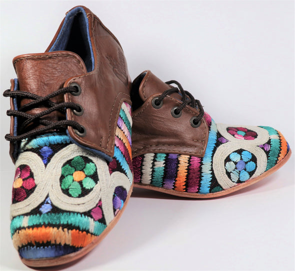 Infinite floral ladies shoes -Artisan shoes- artisan leather -Handmade artisan women shoes.05