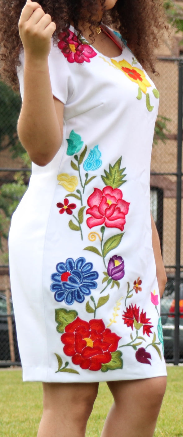 white embroidered dress-Handmade embroidery